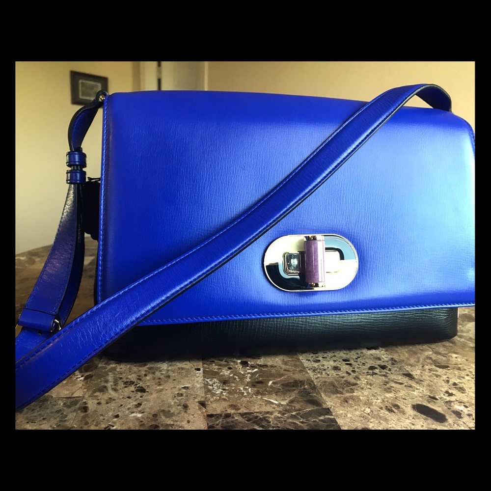 Bulgari flap cover "Palmellato" handcarry bag